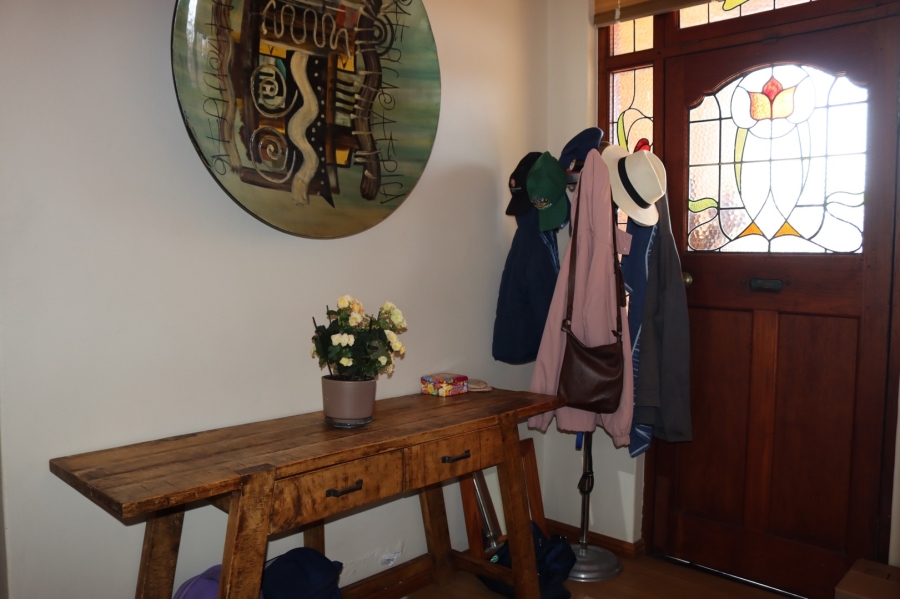 6 Bedroom Property for Sale in Kleinmond Western Cape